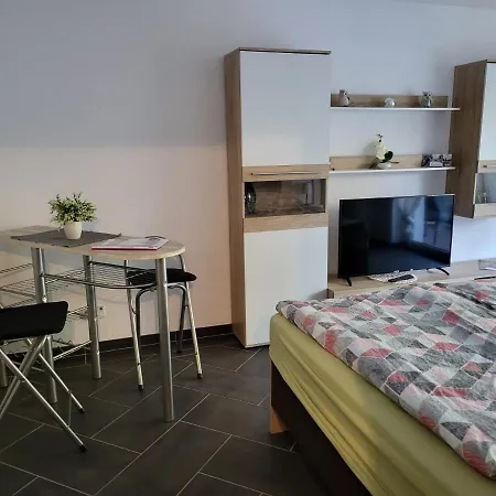 Gaestewohnung 1 Апартаменты Ошерслебен